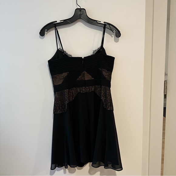 ✨ BCBG MaxAzria Lace Mini Dress ✨ - Picture 2 of 4